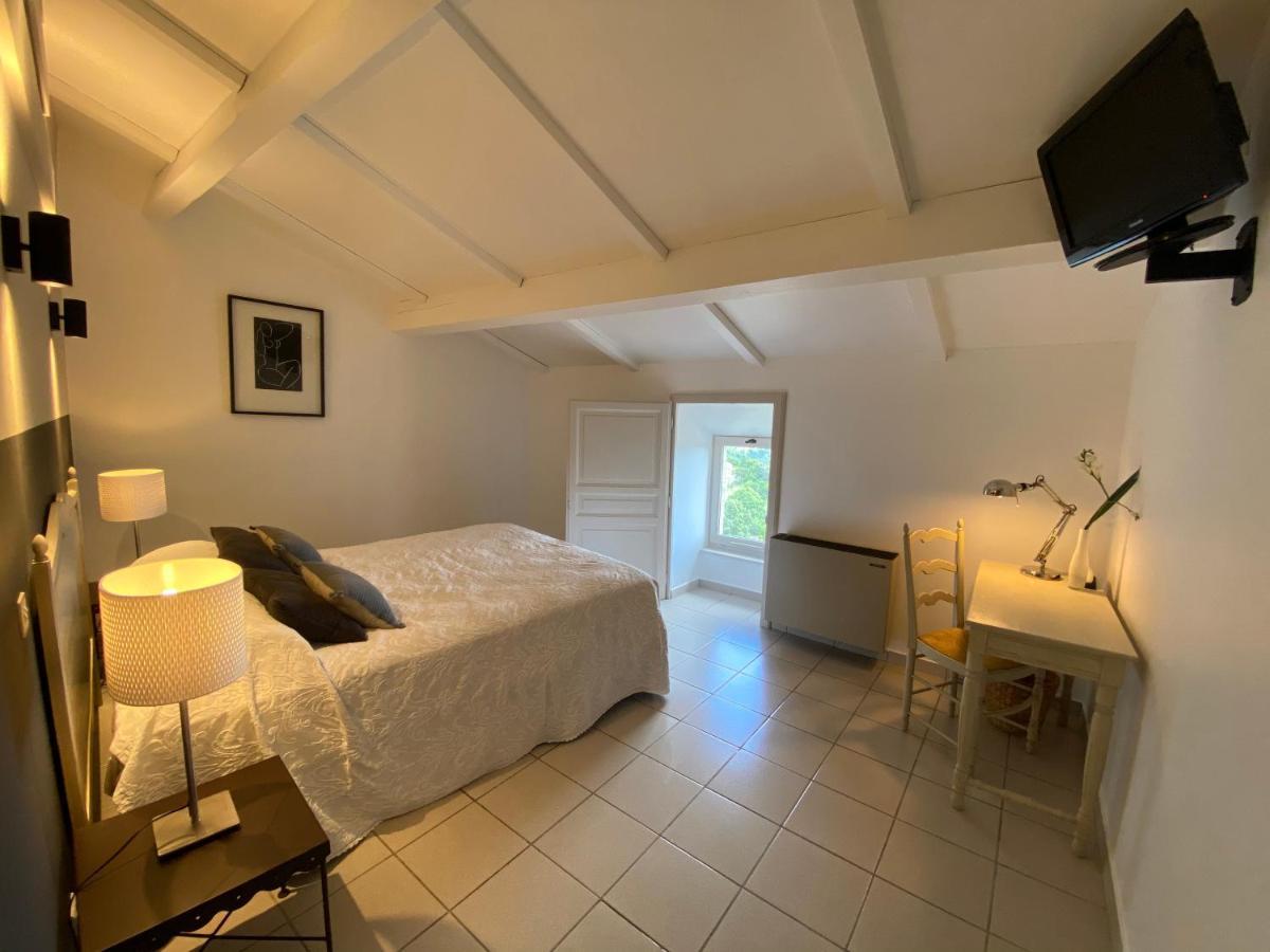 Auberge De La Tour De Brison Sanilhac  Экстерьер фото